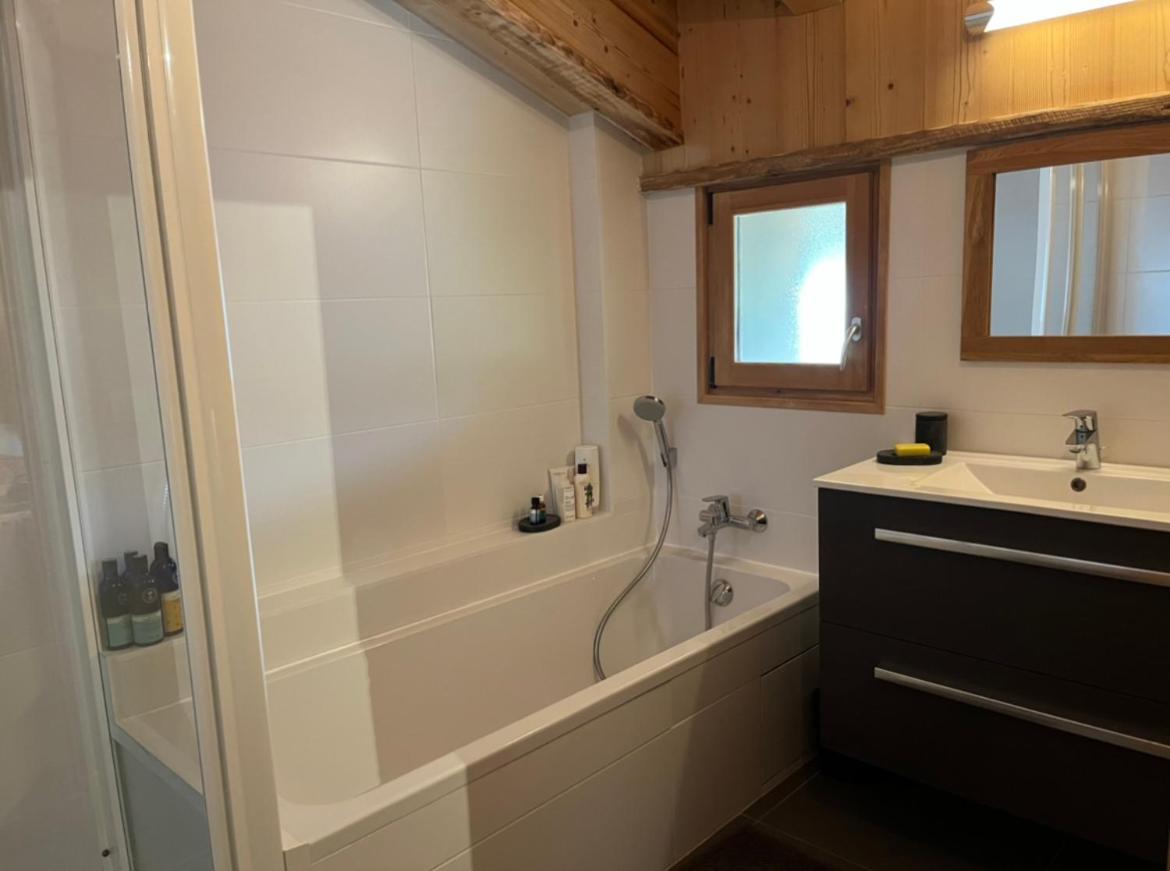 נוטרדאם-דה-בלקומב Le Chalet Du Cret - 8 Pers, Tout Confort Avec Jacuzzi מראה חיצוני תמונה